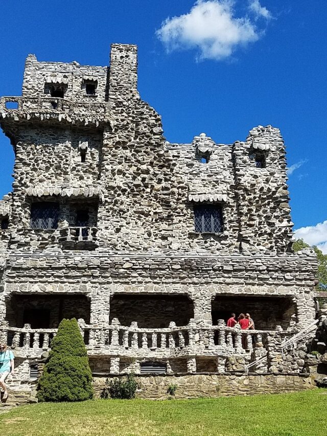 7 Strange Castles Across the U.S.